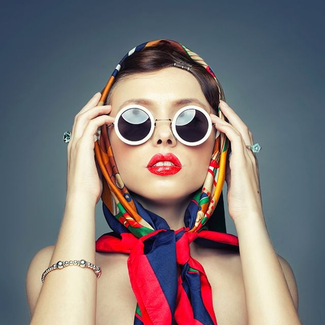 Style Tip: Different Ways to Wear a Scarf Style Tip: Different Ways to Wear a Scarf